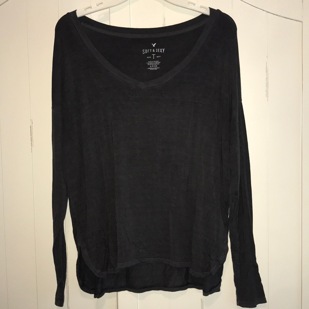 Long sleeve grey shirt